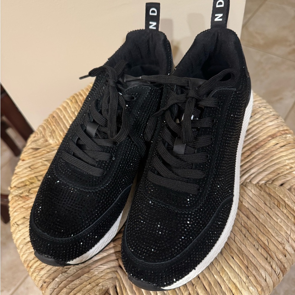 Women’s  JOHN RICHMOND RHINESTONE EMBELLISHED FASHION SNEAKERS BLACK Size 8.5